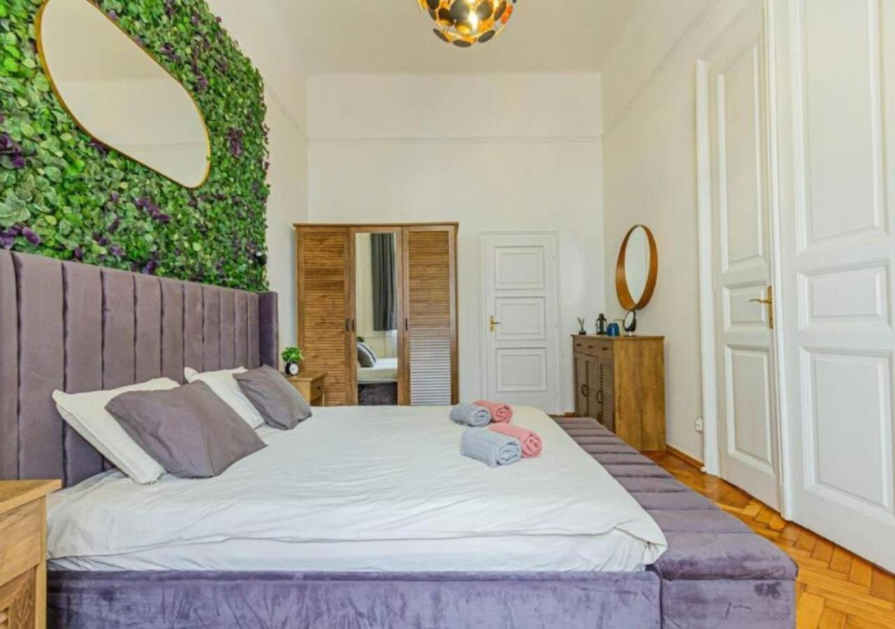 Luxury Apartment By The Famous Vaci Street Budapeşte Dış mekan fotoğraf