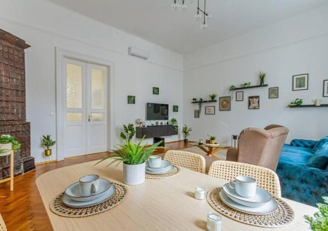 Luxury Apartment By The Famous Vaci Street Budapeşte Dış mekan fotoğraf
