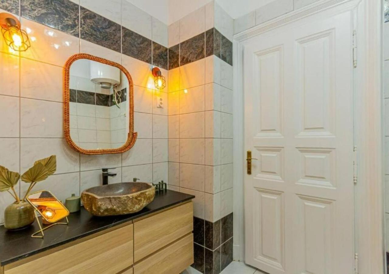 Luxury Apartment By The Famous Vaci Street Budapeşte Dış mekan fotoğraf